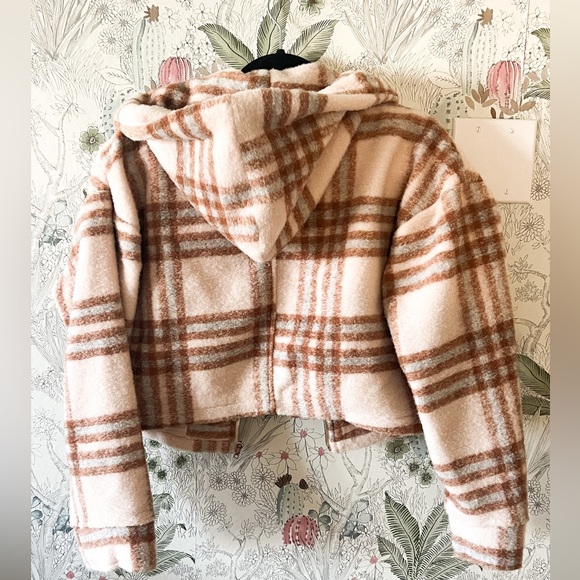 Plaid Crop Jacket - Picture 2 of 4